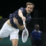 Surpriza mare la Australian Open Daniil Medvedev eliminat dramatic de un debutant american