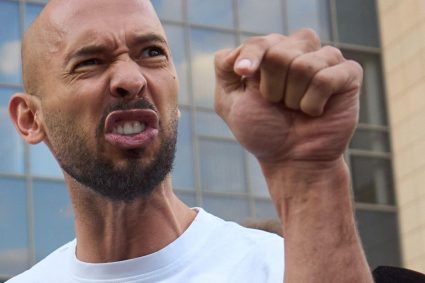 Britanicele care il acuza pe Andrew Tate de abuz cer ca SUA sa nu intervina