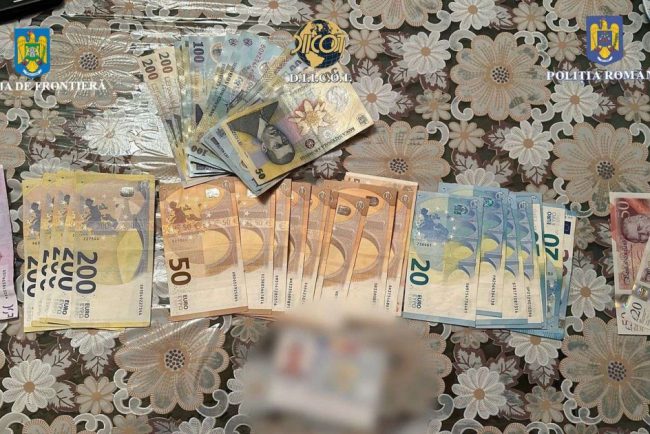 Retea de trafic de migranti Perchezitii in Valcea Sibiu Gorj