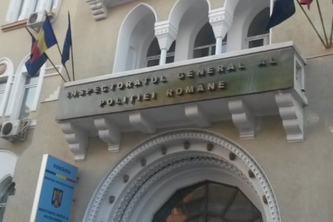 12 persoane retinute intr un caz de inselaciuni cu investitii