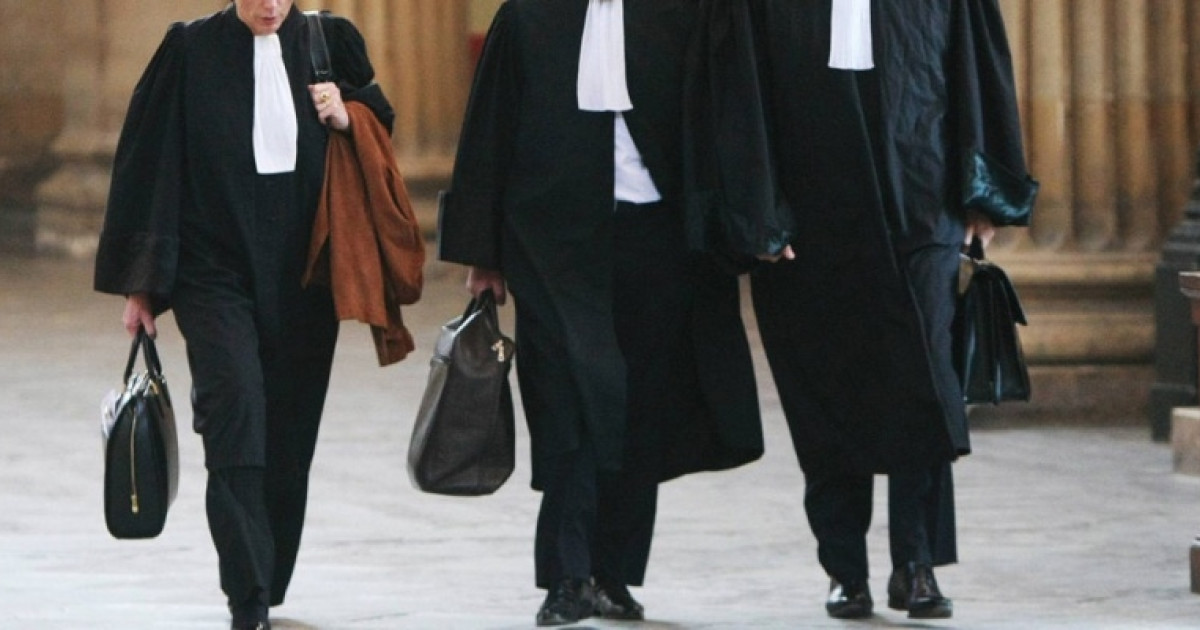 Amanarea taierii pensiilor speciale provoaca scandal in Senat