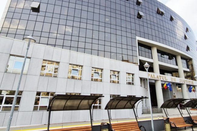 Curtea de Apel Ploiesti judeca cereri legate de hotararea CCR privind prezidentialele