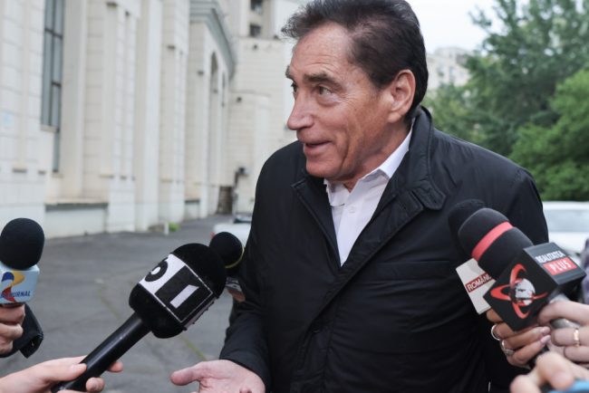 Petre Roman trimis in judecata pentru Mineriada Acuzatia e absurda