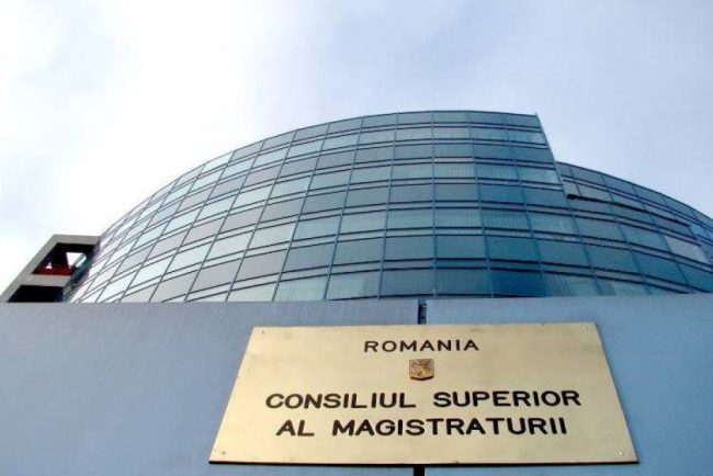 Reactia CSM la legea ce elimina pensiile magistratilor Posibil blocaj in Justitie