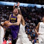 Revenire spectaculoasa pentru Luka Doncic in Dallas LeBron James stabileste un record istoric in NBA