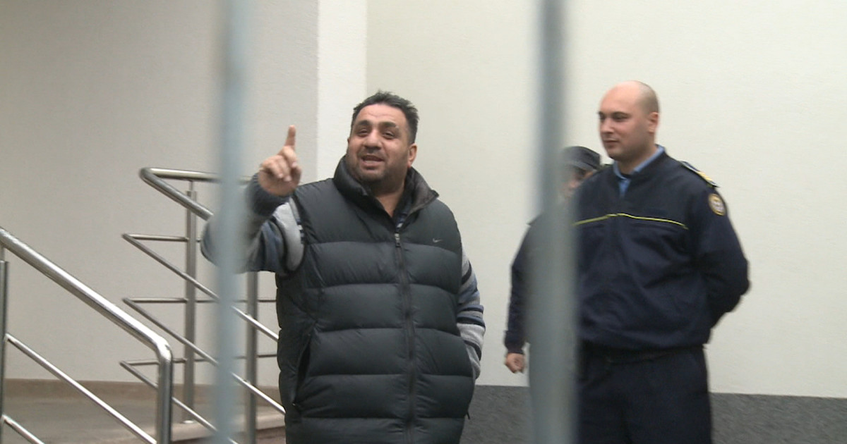Sechestru pe averea lui Bercea Mondialu 40 imobile 7 masini 41 conturi bancare