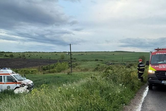 Ambulanta accidentata la Cluj echipaj si pacienta spitalizate