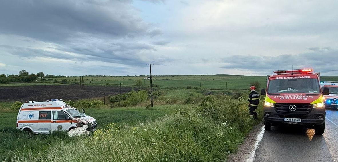 Ambulanta accidentata la Cluj echipaj si pacienta spitalizate