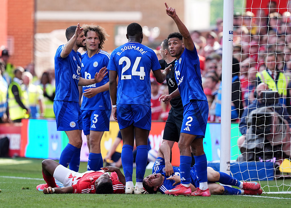 Awoniyi a fost scos din coma indusa A atacantul lui Nottingham Forest a suferit o ruptura intestinala dupa un impact violent
