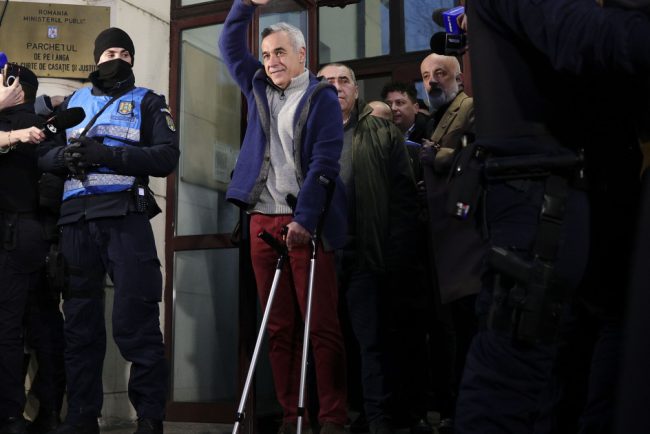 Instanta a admis partial cererea lui Calin Georgescu