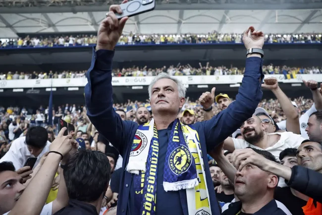 Mourinho e pregatit sa revina in Portugalia