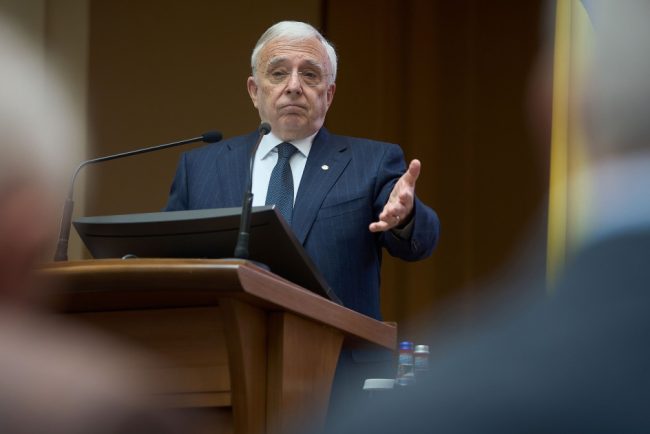 Mugur Izarescu Ne am jucat cu focul ca tara