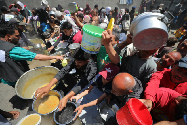 Peste 40 de persoane ranite la distribuirea ajutoarelor Gaza