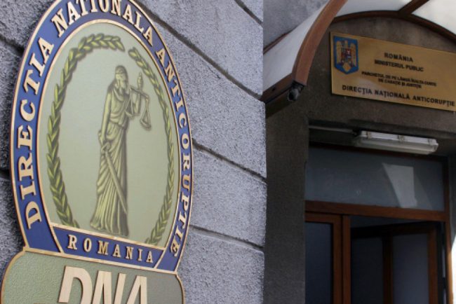 Seful Clinicii de Neurochirurgie de la Bagdasar Arseni si managerul Institutului de Neurologie sub control judiciar pentru mita