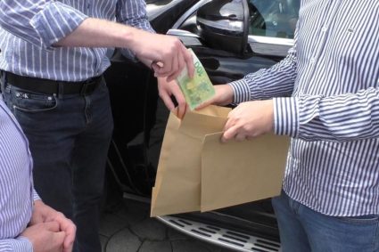 Andrei Petru Dimitriu inspector ANAF ramane in arest