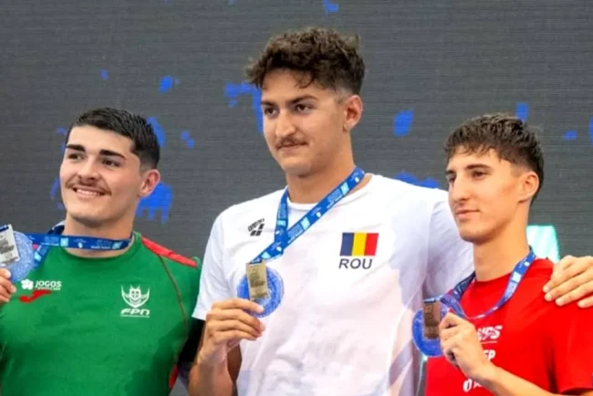 Aur pentru Romania respect intre campioni Popovici l a felicitat pe Denis Popescu