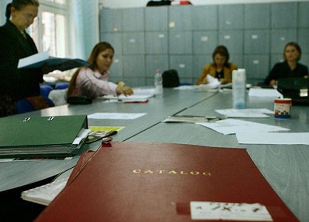 Catalogul electronic va fi folosit in scolile cu infrastructura