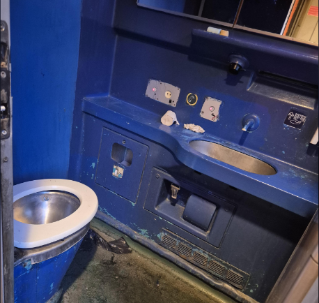 Cosmarul trenurilor CFR continua pentru romani