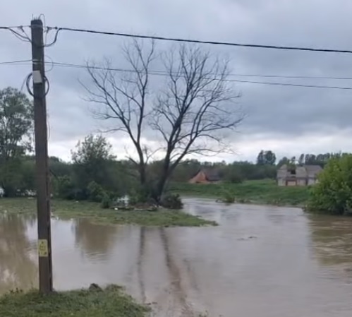 Inundatiile din Covasna Se va face bresa la dig