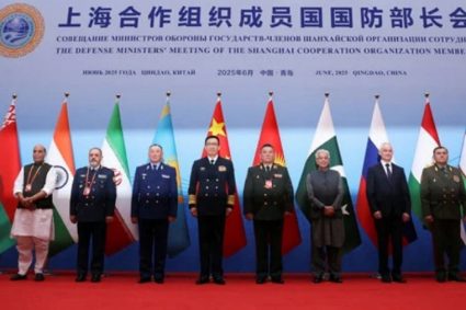 Ministrii ai Apararii din Iran si Rusia in China