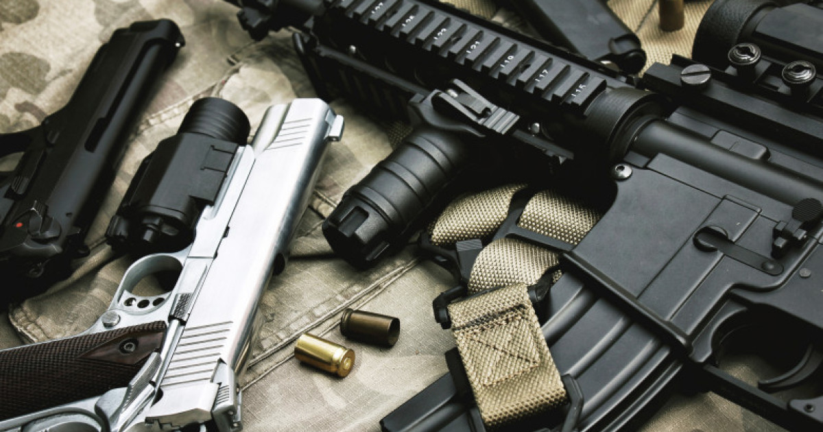 Perchezitii pentru detinuterea ilegala de arme si munitie