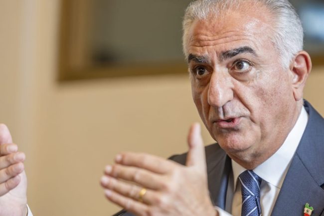 Printul mostenitor exilat al Iranului este gata sa preia