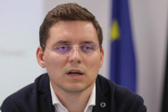 Victor Negrescu considera regretabila secretizarea averilor