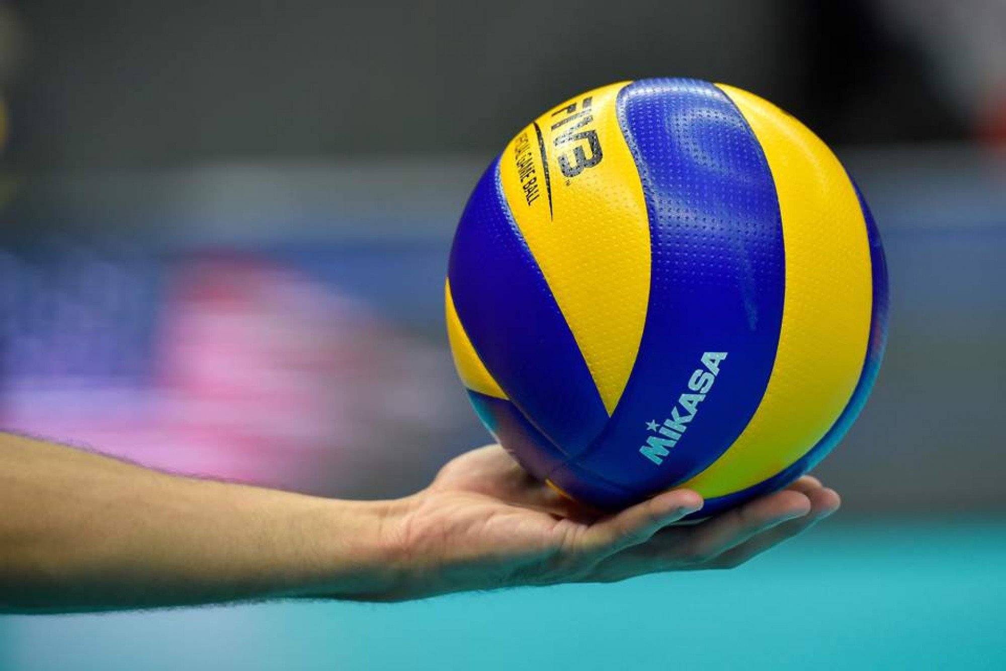 Volei pe nisip si entuziasm juvenil in Bucuresti