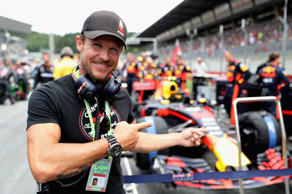 A murit Felix Baumgartner S a prabusit cu parapanta in Italia