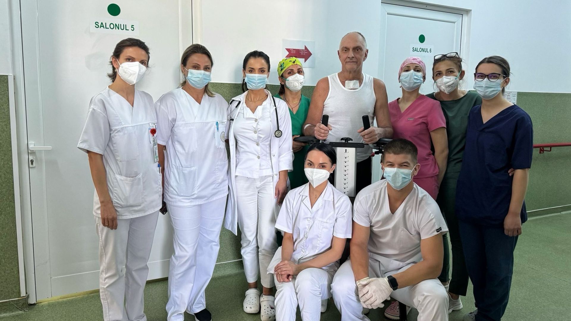 Barbat infectat cu virusul West Nile tratat cu success
