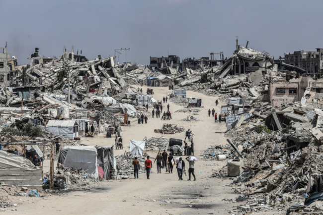 Cel putin 26 de palestinieni ucisi langa centre umanitare in Gaza