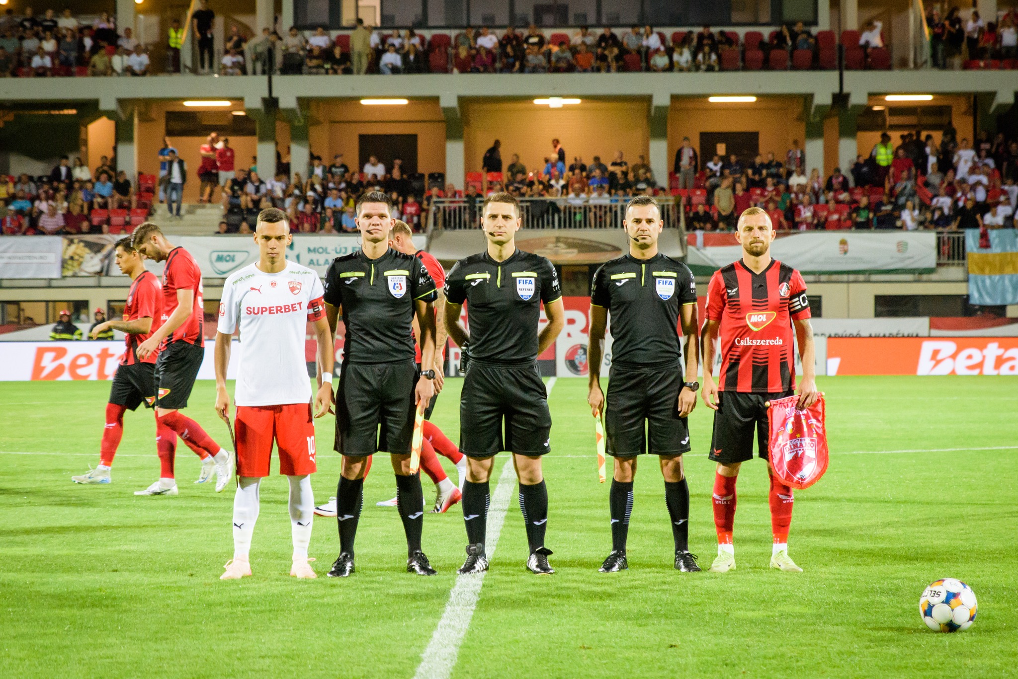 Debut scandalos la Miercurea Ciuc CS Csikszereda si Dinamo 2 2