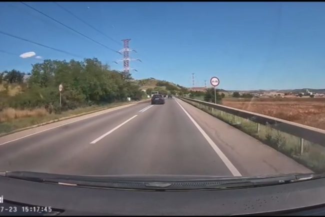 Depasire periculoasa pe un drum din Cluj VIDEO