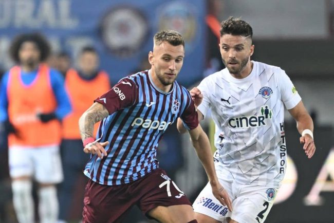Dragus semneaza azi la Istanbul pentru un nou inceput