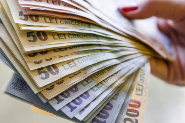 Fosta directoare Electrica Serv arestata pentru delapidare