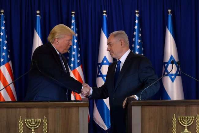 Trump a primit un obiect religios de la Netanyahu