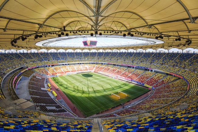 Arena Nationala intra in reparatii pentru acoperisul inutilizabil
