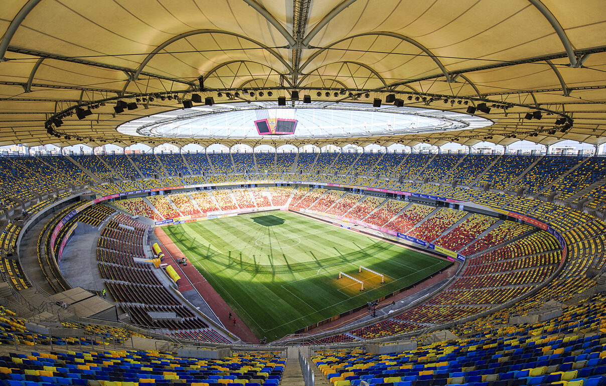 Arena Nationala intra in reparatii pentru acoperisul inutilizabil