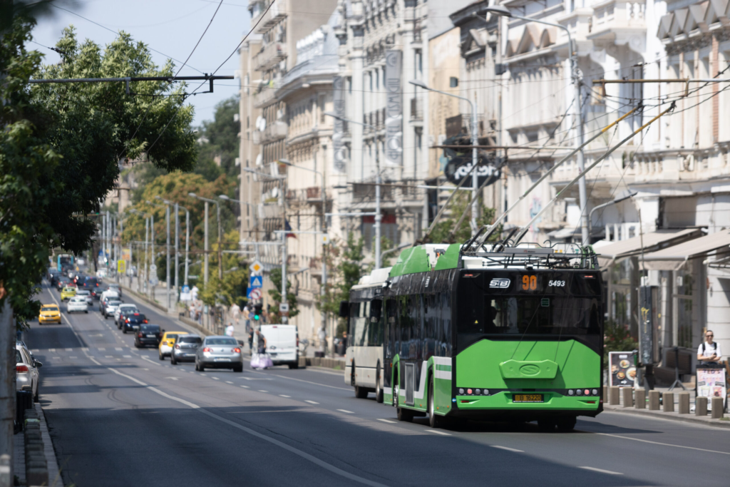 Bucurestiul primestes te 105 km de benzi pentru transport public