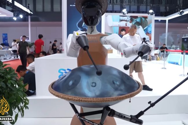 China doreste roboi umanizi in viaa cotidian