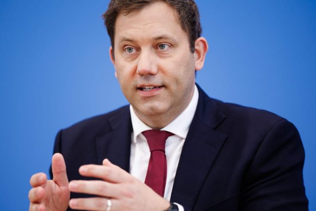 Comisia suprinsa de critica Germaniei la acordul UE SUA