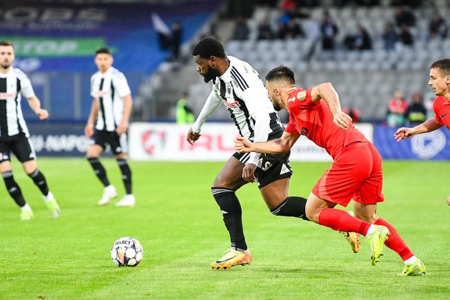 FCSB vrea sal transfer pe Thiam Becali ii dubleaza salariul
