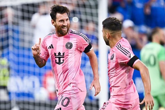 Messi spectacol la revenire Gol si assist magnific