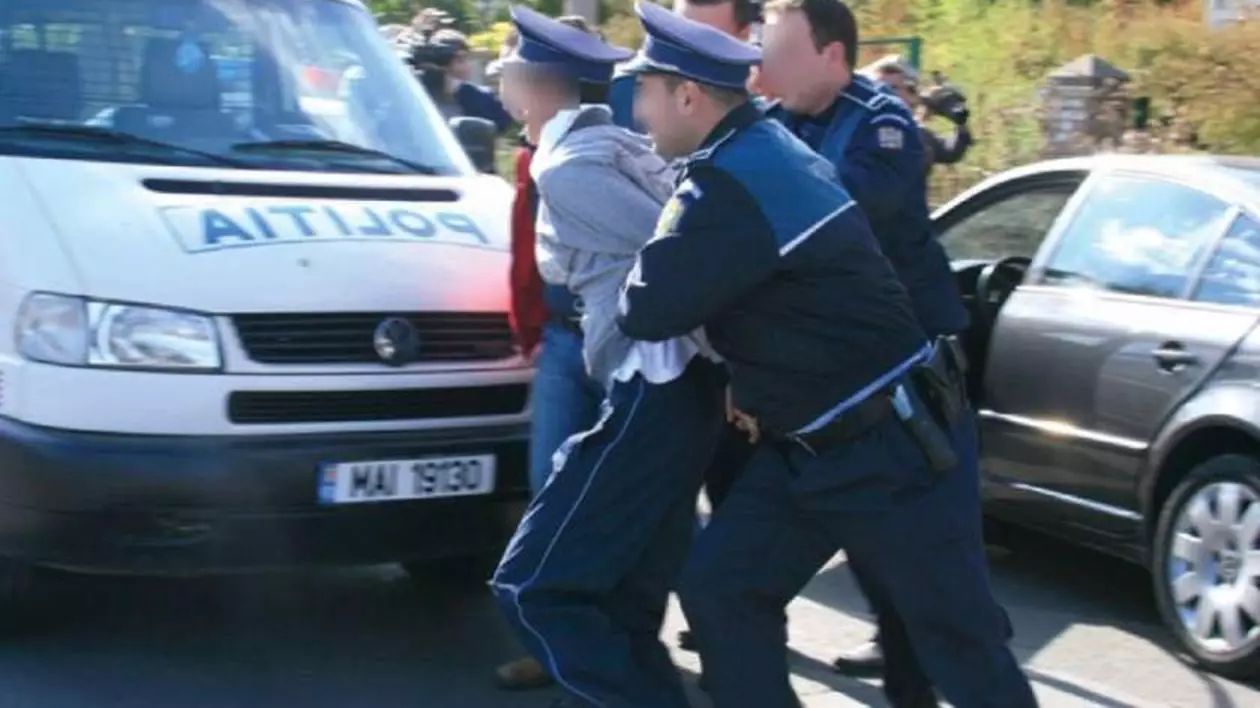 Scandal urias in Cluj Politist atacat de trei tineri