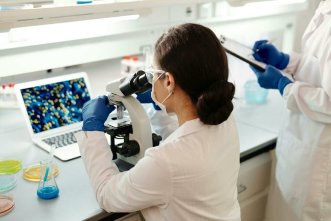Test genetic adaptat comunitatilor pentru riscurile ereditare