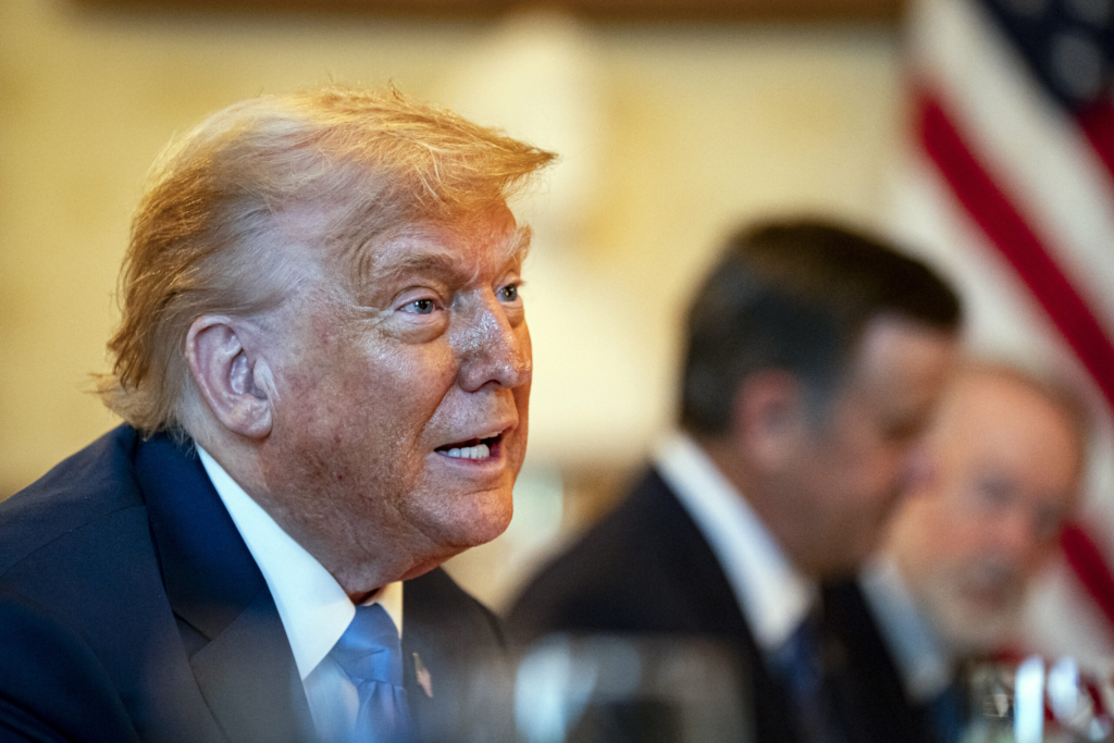 Trump anunta o intalnire intre Putin si Zelenski