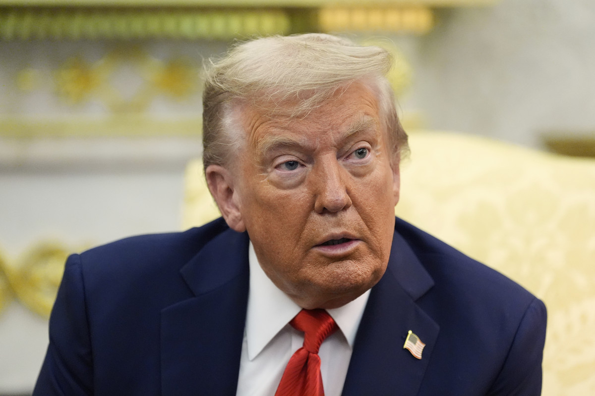 Trump sugereaza ca va redefini Pentagonul in Departamentul Razboiului