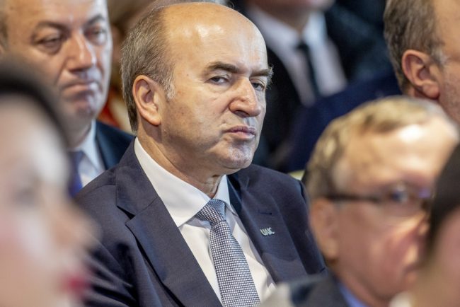 Tudorel Toader Eliminarea indexarii pensiilor e neconstitutionala