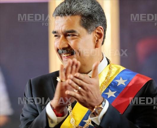 Venezuela trimite trupe la granita in reactie la navele americane