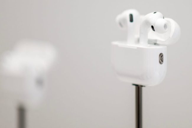 Apple blocheaza traducerea AirPods in UE din motive de reglementare